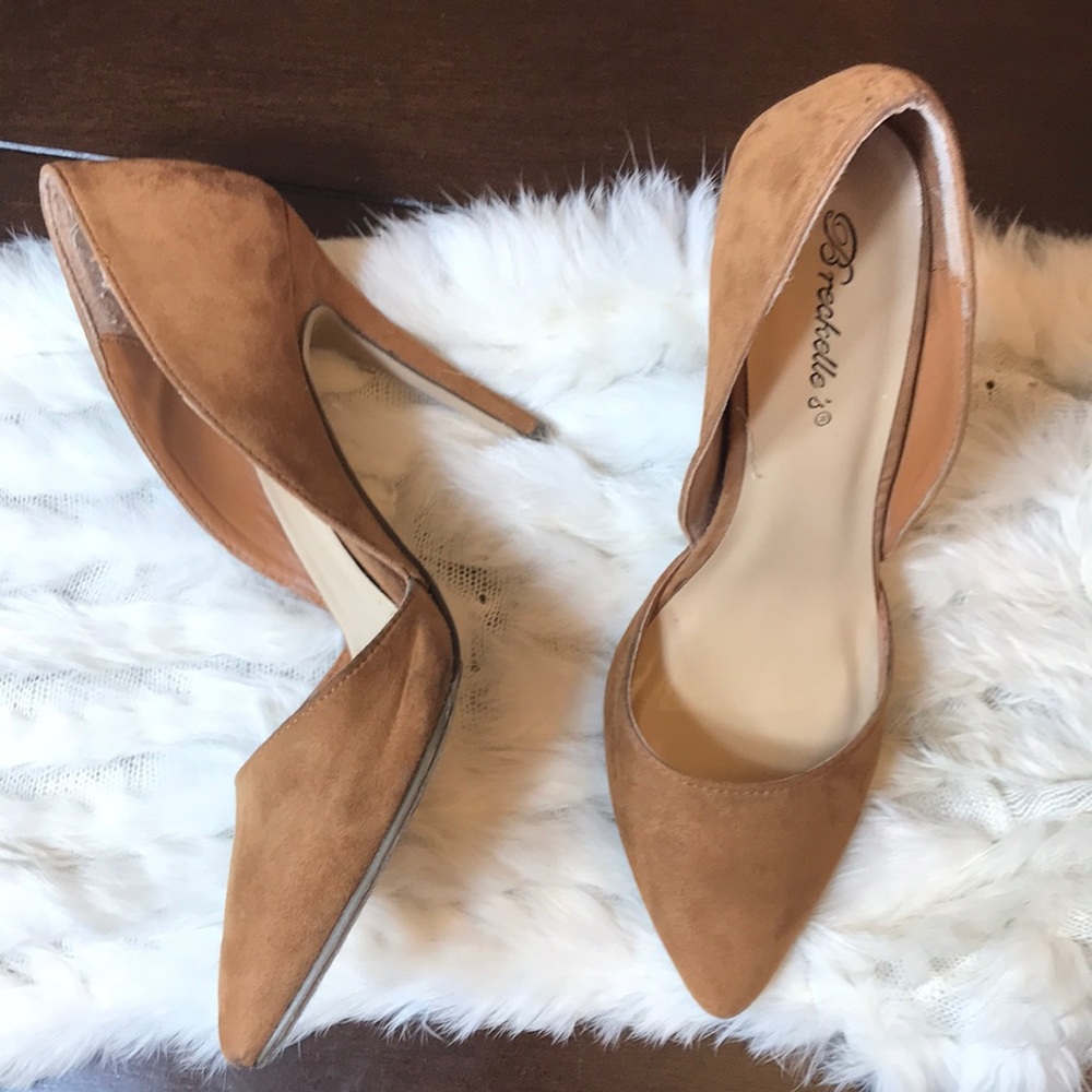 High Heels Brown. Breckelle’s. Very Cute! Size 7.5